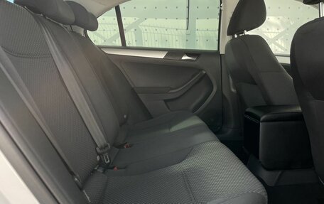 Volkswagen Jetta VI, 2011 год, 890 000 рублей, 13 фотография