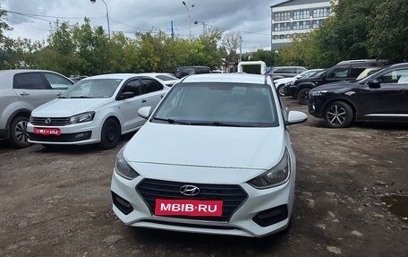 Hyundai Solaris II рестайлинг, 2018 год, 630 000 рублей, 1 фотография