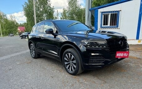 Volkswagen Touareg III, 2019 год, 4 900 000 рублей, 6 фотография