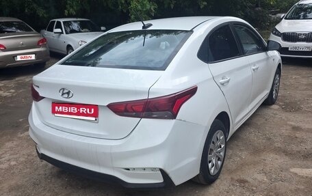 Hyundai Solaris II рестайлинг, 2018 год, 630 000 рублей, 4 фотография