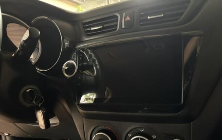 KIA Rio III рестайлинг, 2014 год, 1 000 000 рублей, 13 фотография