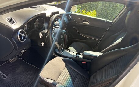 Mercedes-Benz GLA, 2015 год, 2 200 000 рублей, 22 фотография