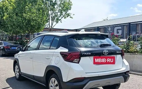 Toyota Yaris XP150 рестайлинг, 2022 год, 1 042 000 рублей, 6 фотография