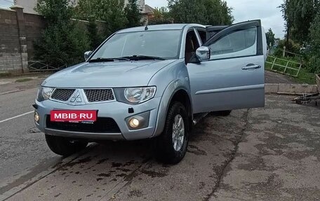 Mitsubishi L200 IV рестайлинг, 2011 год, 1 699 000 рублей, 3 фотография