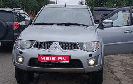 Mitsubishi L200 IV рестайлинг, 2011 год, 1 699 000 рублей, 5 фотография