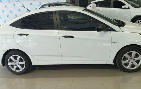 Hyundai Solaris II рестайлинг, 2016 год, 705 000 рублей, 2 фотография