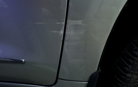 Toyota Land Cruiser 200, 2010 год, 2 800 000 рублей, 10 фотография