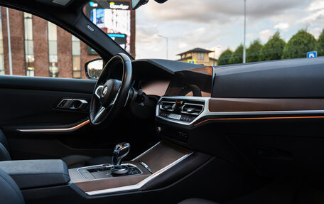 BMW 3 серия, 2021 год, 3 500 000 рублей, 26 фотография