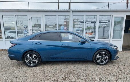 Hyundai Elantra, 2022 год, 1 540 000 рублей, 4 фотография