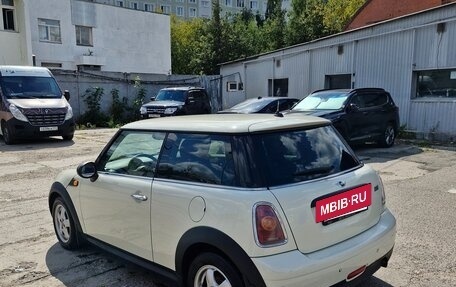 MINI Hatch, 2010 год, 890 000 рублей, 3 фотография