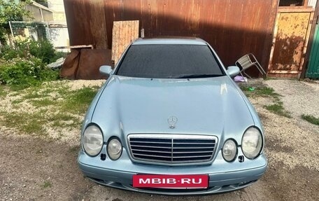 Mercedes-Benz CLK-Класс, 1997 год, 420 000 рублей, 2 фотография