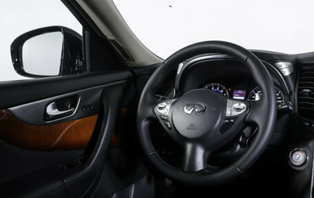 Infiniti QX70, 2017 год, 2 390 000 рублей, 12 фотография