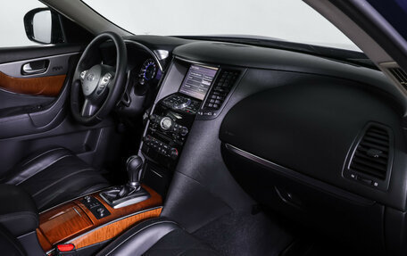 Infiniti QX70, 2017 год, 2 390 000 рублей, 10 фотография