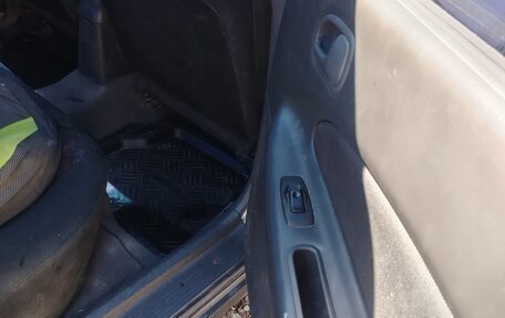Mazda 323, 1997 год, 220 000 рублей, 24 фотография
