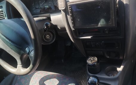 Mazda 323, 1997 год, 220 000 рублей, 22 фотография