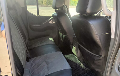 Nissan Navara (Frontier), 2011 год, 1 190 000 рублей, 5 фотография