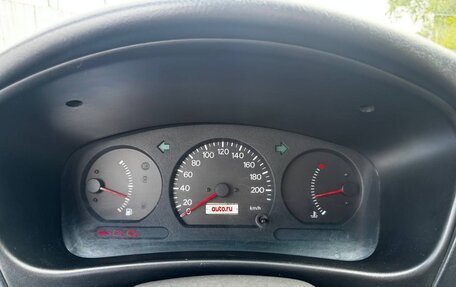 Mitsubishi Colt VI рестайлинг, 2000 год, 275 000 рублей, 18 фотография