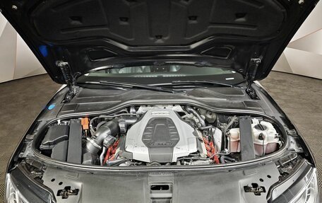 Audi A8, 2015 год, 1 689 000 рублей, 10 фотография