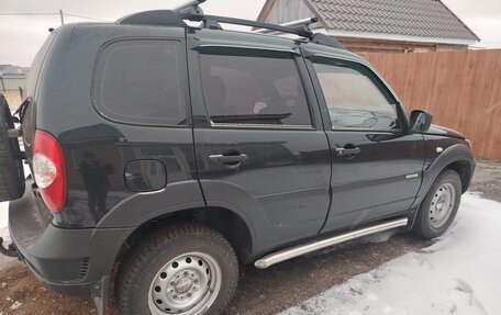Chevrolet Niva I рестайлинг, 2015 год, 650 000 рублей, 4 фотография