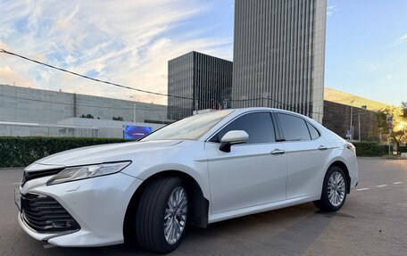 Toyota Camry, 2018 год, 2 390 000 рублей, 17 фотография