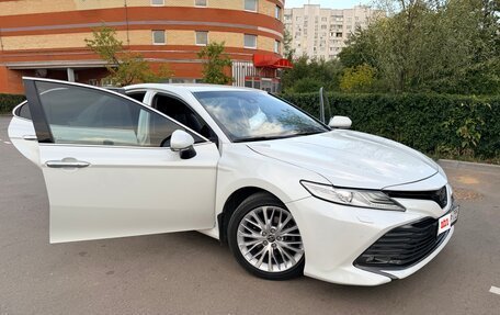 Toyota Camry, 2018 год, 2 390 000 рублей, 18 фотография