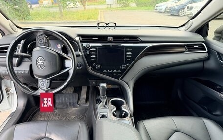 Toyota Camry, 2018 год, 2 390 000 рублей, 20 фотография