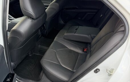 Toyota Camry, 2018 год, 2 390 000 рублей, 19 фотография