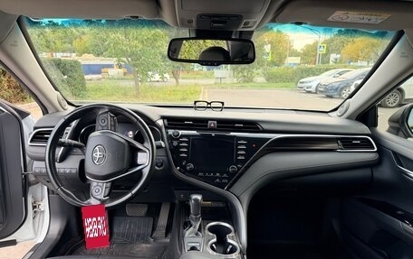Toyota Camry, 2018 год, 2 390 000 рублей, 21 фотография