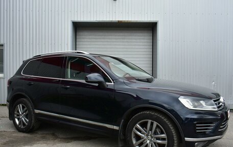 Volkswagen Touareg III, 2016 год, 2 499 000 рублей, 2 фотография