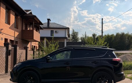 Toyota RAV4, 2018 год, 2 300 000 рублей, 3 фотография