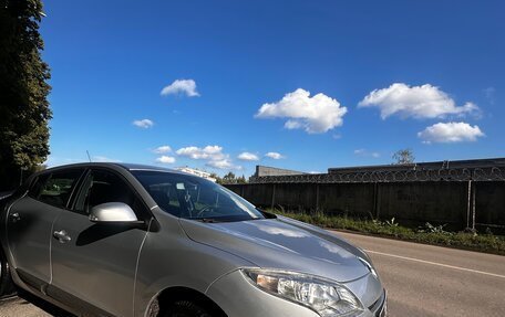 Renault Megane III, 2010 год, 380 000 рублей, 4 фотография