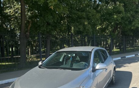 Renault Megane III, 2010 год, 380 000 рублей, 2 фотография