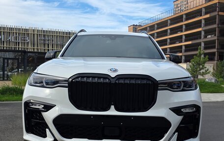 BMW X7, 2021 год, 8 000 000 рублей, 1 фотография