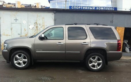 Chevrolet Tahoe III, 2012 год, 2 950 000 рублей, 3 фотография