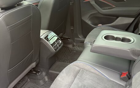 Volkswagen Tiguan, 2025 год, 4 800 000 рублей, 14 фотография