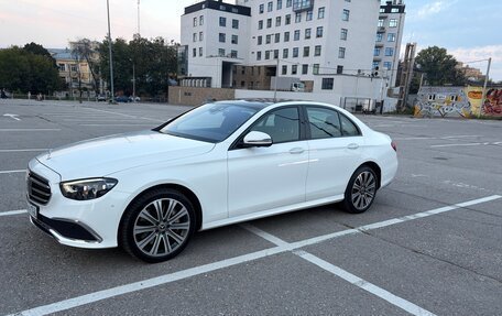 Mercedes-Benz E-Класс, 2022 год, 6 490 000 рублей, 12 фотография