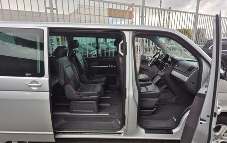 Volkswagen Multivan T5, 2013 год, 2 345 000 рублей, 10 фотография