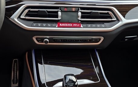 BMW X7, 2021 год, 8 000 000 рублей, 14 фотография