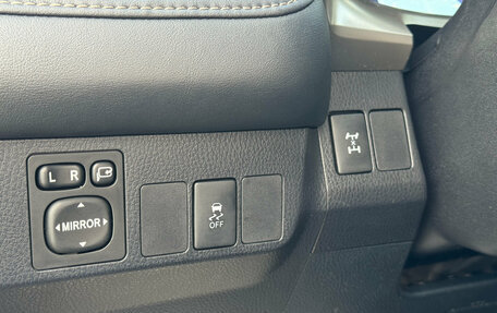 Toyota RAV4, 2014 год, 1 890 000 рублей, 13 фотография