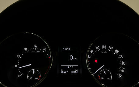 Skoda Yeti I рестайлинг, 2017 год, 1 199 000 рублей, 23 фотография