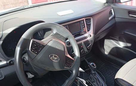 Hyundai Solaris II рестайлинг, 2019 год, 1 450 000 рублей, 3 фотография