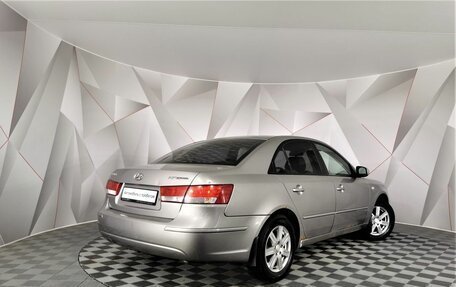 Hyundai Sonata VI, 2010 год, 595 150 рублей, 2 фотография