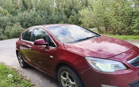 Opel Astra J, 2011 год, 480 000 рублей, 2 фотография