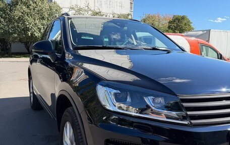 Volkswagen Touareg III, 2016 год, 2 500 000 рублей, 2 фотография