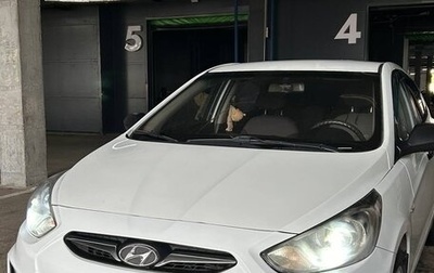 Hyundai Solaris II рестайлинг, 2014 год, 855 000 рублей, 1 фотография
