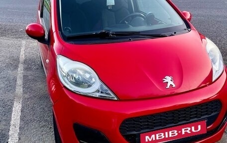 Peugeot 107 I рестайлинг, 2012 год, 520 000 рублей, 1 фотография