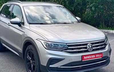 Volkswagen Tiguan II, 2020 год, 2 495 000 рублей, 1 фотография