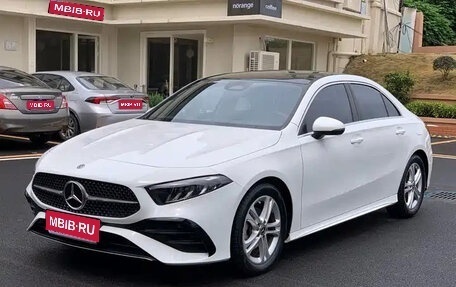 Mercedes-Benz A-Класс, 2023 год, 1 542 000 рублей, 1 фотография