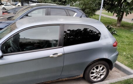 Alfa Romeo 147 I рестайлинг, 2001 год, 250 000 рублей, 3 фотография