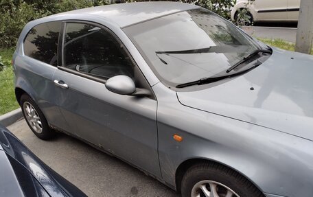 Alfa Romeo 147 I рестайлинг, 2001 год, 250 000 рублей, 6 фотография